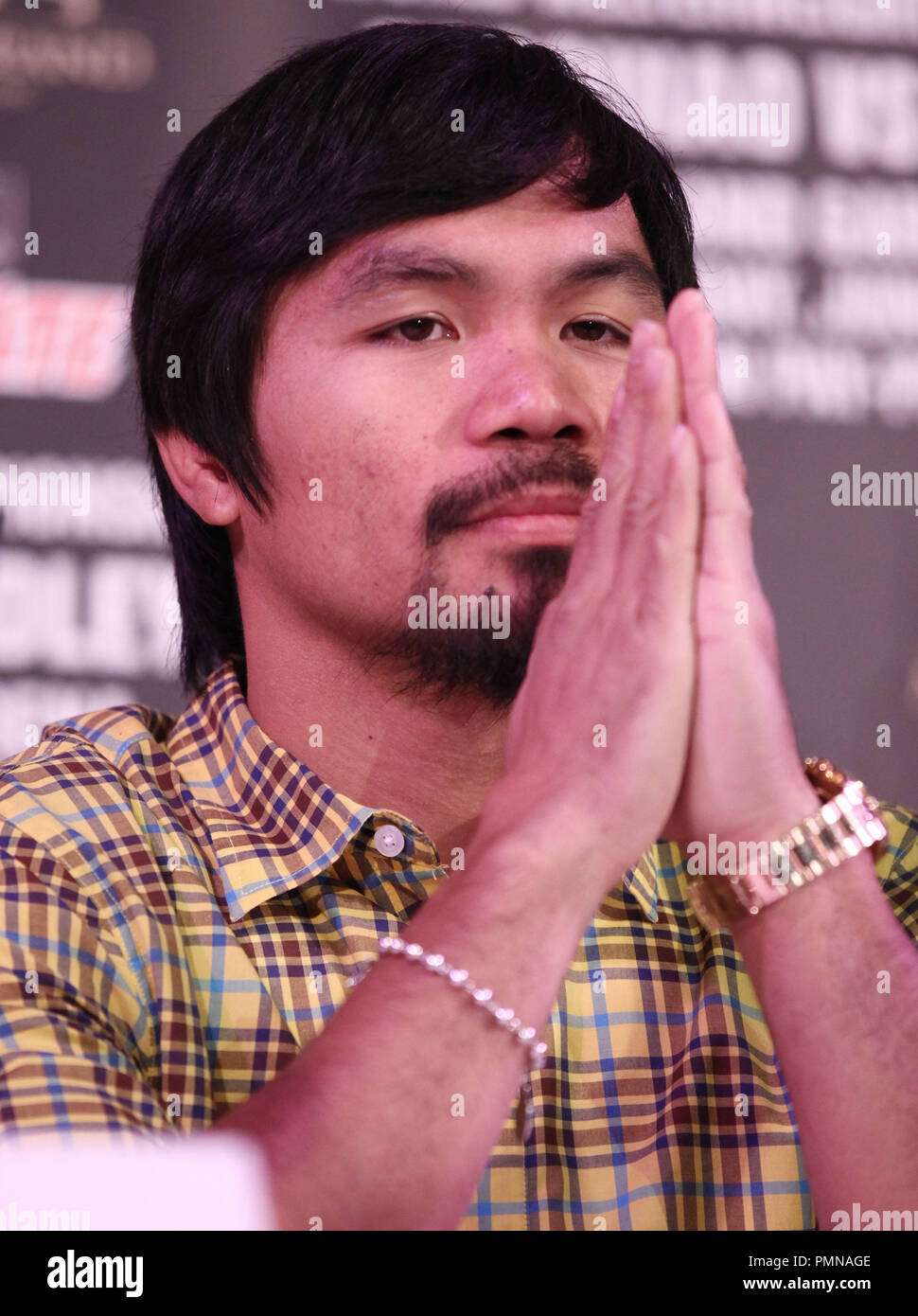 Manny Pacquiao a MANNY PACQUIAO Y TIMOTHY BRADLEY Los Angeles almuerzo conferencia de noticias anunciando su campeonato mundial de lucha celebrado en el Beverly Hills Hotel Crystal Ballroom en Beverly Hills, CA. El evento tuvo lugar el martes, 21 de febrero de 2012. Foto por Eden Ari PRPP/ PictureLux Foto de stock