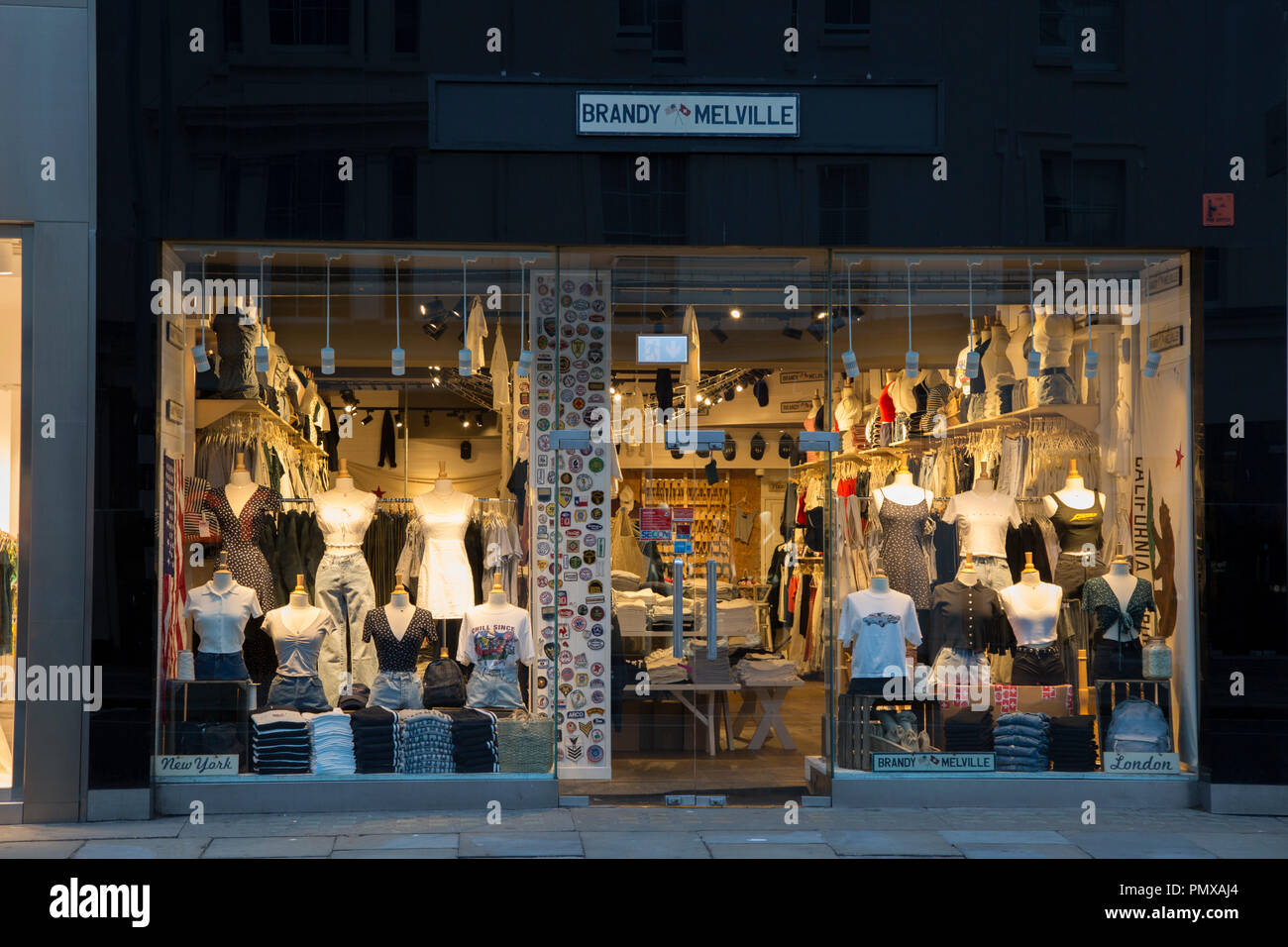 Brandy y Melville; la tienda de ropa de Kings Road, Chelsea, Inglaterra; de stock - Alamy