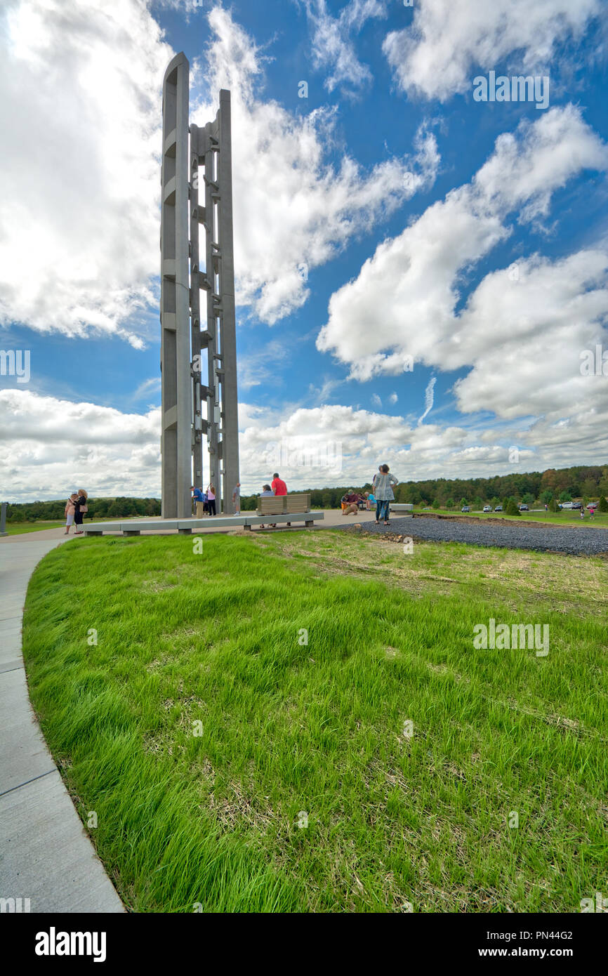 La torre de voces con 40 campanillas de viento en el Vuelo 93 National Memorial, Shanksville, Condado de Somerset, Pennsylvania, EE.UU. Foto de stock