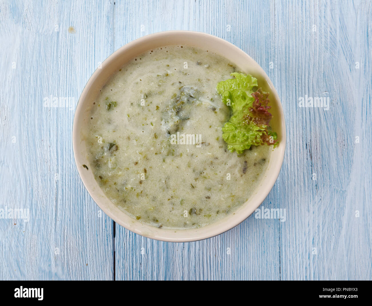 Pithla Bhakri , vegetariana plato tradicional de la India. Foto de stock