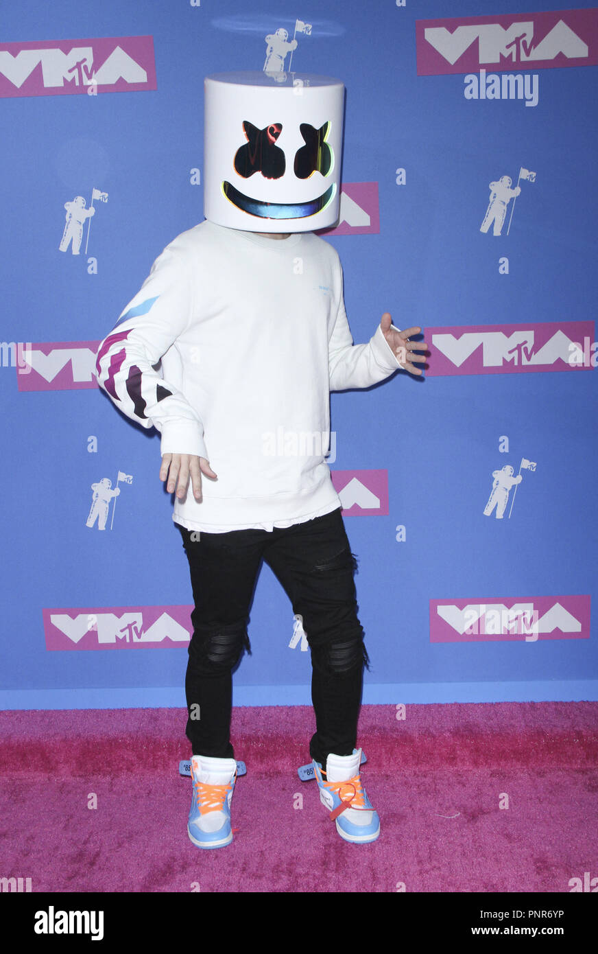 Los MTV Video Music Awards 2018 - Llegadas Con: DJ Marshmello Dónde: Nueva  York, Nueva York, Estados Unidos cuando: 20 de agosto de 2018 Credit:  Apega/WENN.com Fotografía de stock - Alamy