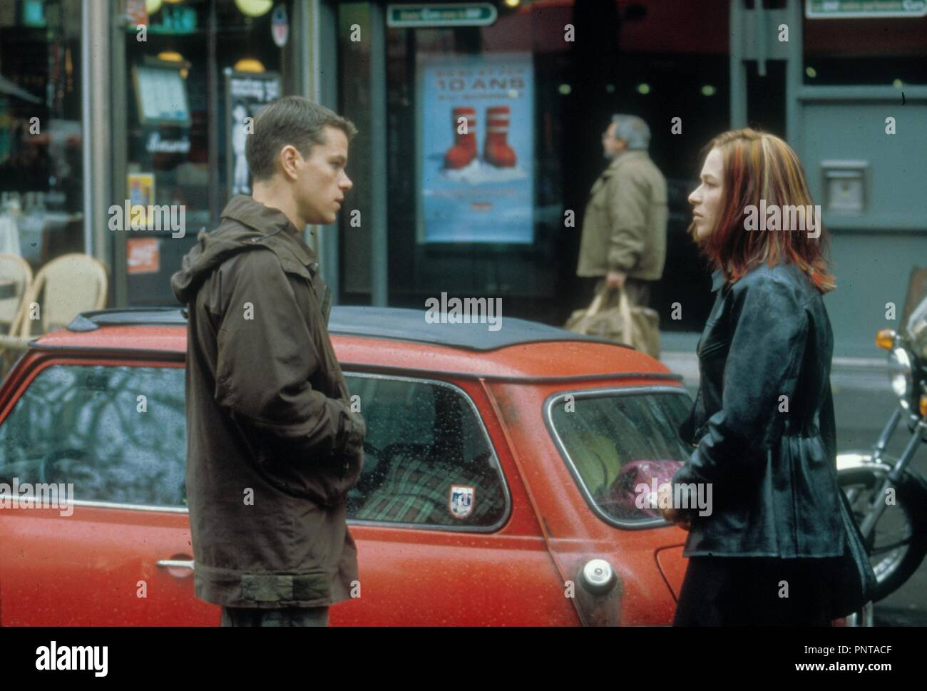 El título original de la película: El caso Bourne. Título en inglés: The bourne identity. Año: 2002. Director: Doug Liman. Crédito: Universal Studios / Álbum Foto de stock