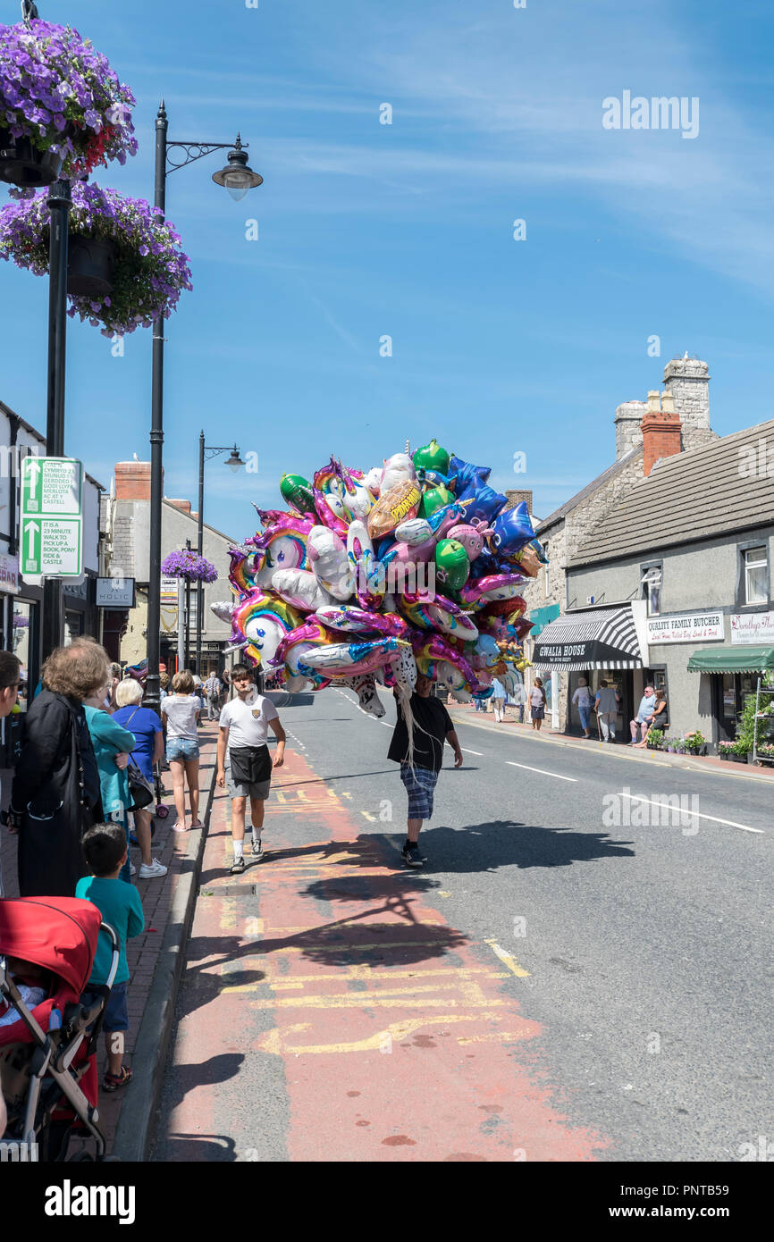 Abergele Carnaval y suerte 14 de julio de 2018 en la costa norte de Gales Foto de stock