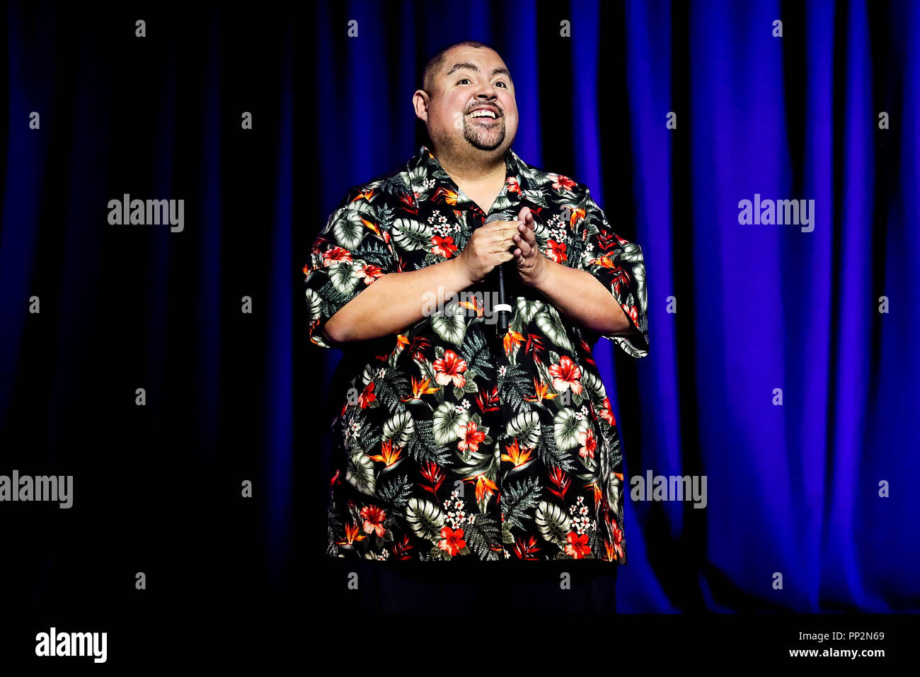 El Comediante Gabriel Iglesias Realiza En Durham Carolina Del Norte Como Parte De Su Tour 18 Gabriel Jesus Iglesias Conocido Comico Tan Esponjosas Es Un Comediante Norteamericano Actor Guionista Productor Y Actor El Comediante Gabriel Iglesias Realiza En Durham Carolina Del Norte Como Parte De Su Tour 18 Gabriel Jesus Iglesias Conocido Comico Tan Esponjosas Es Un Comediante Norteamericano Actor Guionista Productor Y Actor