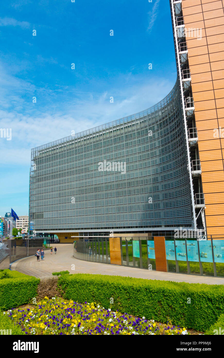 Edificio Berlaymont, sede de la Comisión Europea, el Barrio Europeo de Bruselas, Bélgica Foto de stock