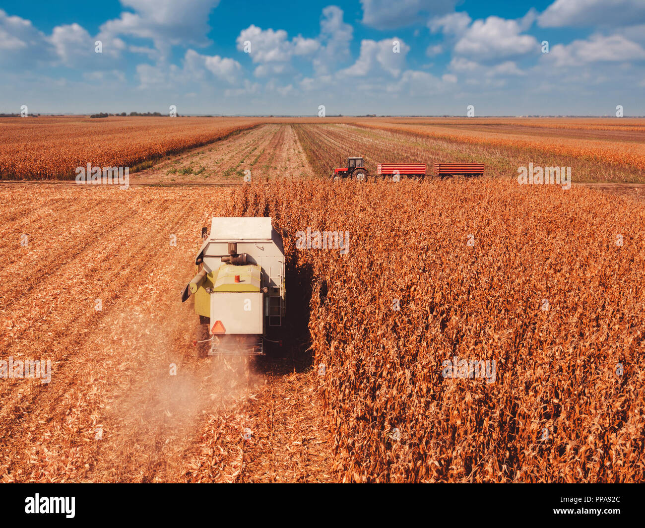 La Fotograf a A rea De Cosechadora Cosecha Ma z Campo De Cultivo Desde