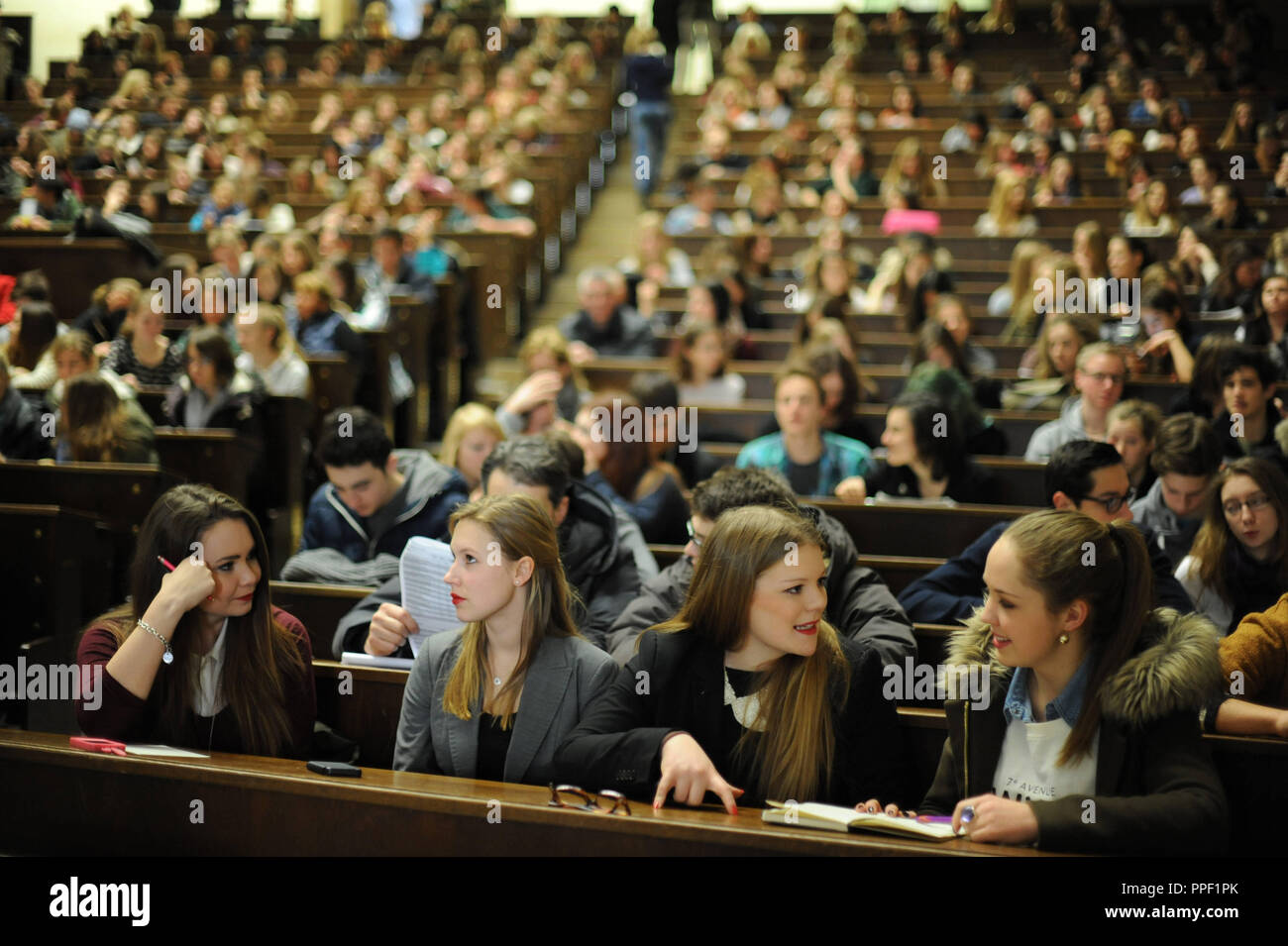 Jornada de puertas abiertas en la Universidad Ludwig-Maximilians (LMU) de Munich, Alemania Foto de stock