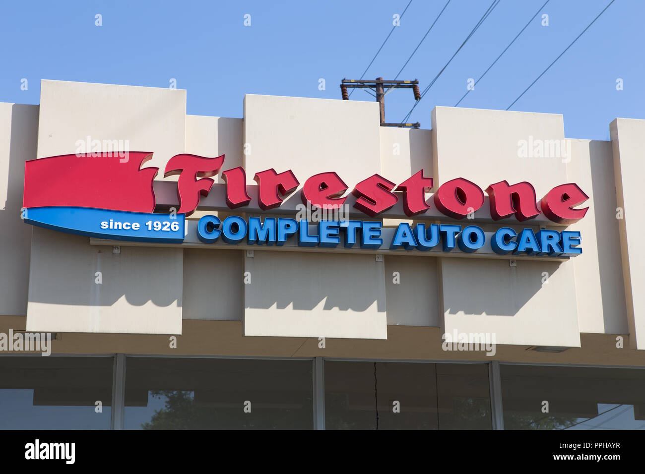 Tienda de firestone fotografías e imágenes de alta resolución Alamy