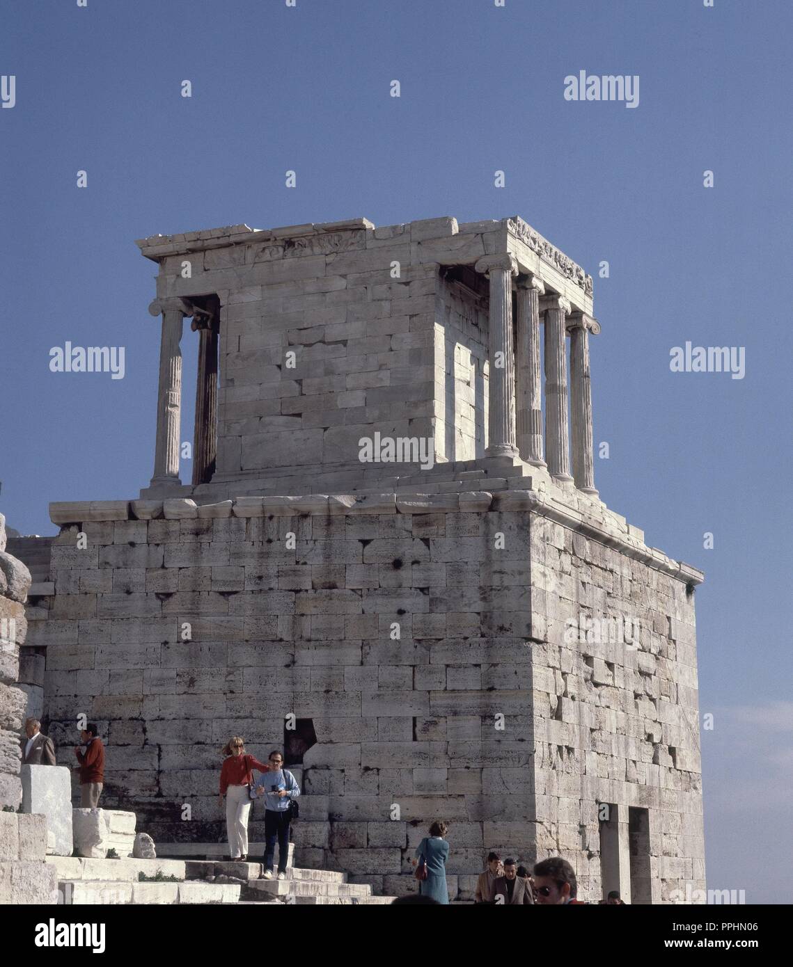 TEMPLO DE LA VICTORIA APTERA (NIKE) - siglo V AC. Ubicación: la Acrópolis.  Atenas. Grecia Fotografía de stock - Alamy