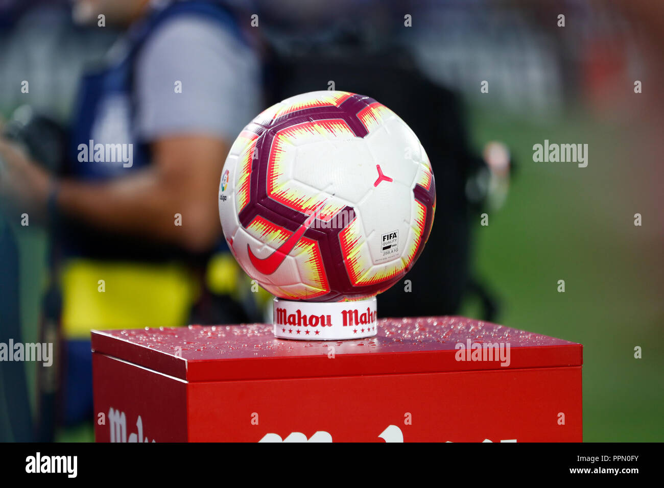 Leganes, Madrid, España. Septiembre 26, 2018 - Nike balón del partido  durante el campeonato de la Liga (Español) partido de fútbol entre el CD  Leganés y el FC Barcelona el 26 de