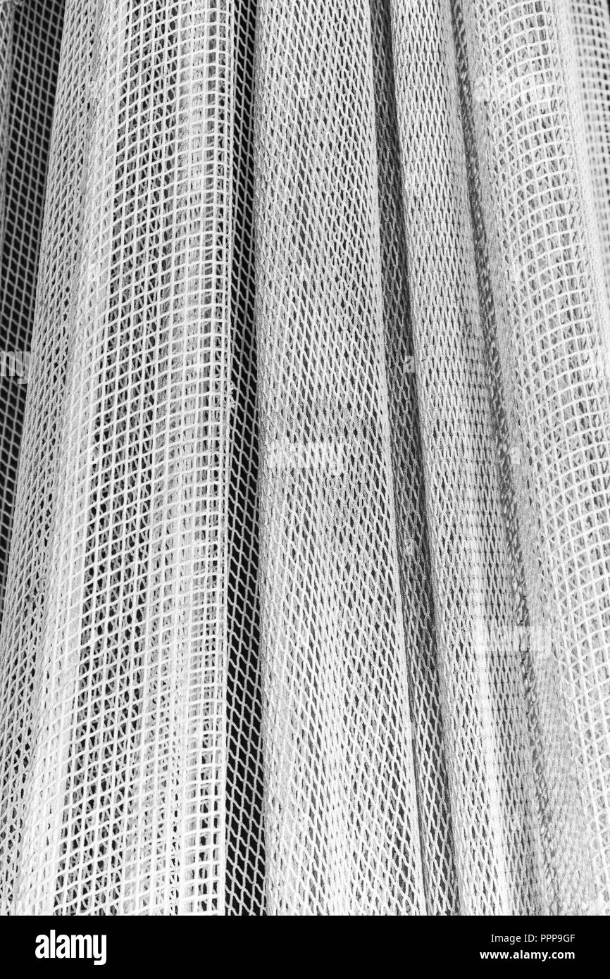 Redes de pesca sena suspeded secar en un loft neto Foto de stock