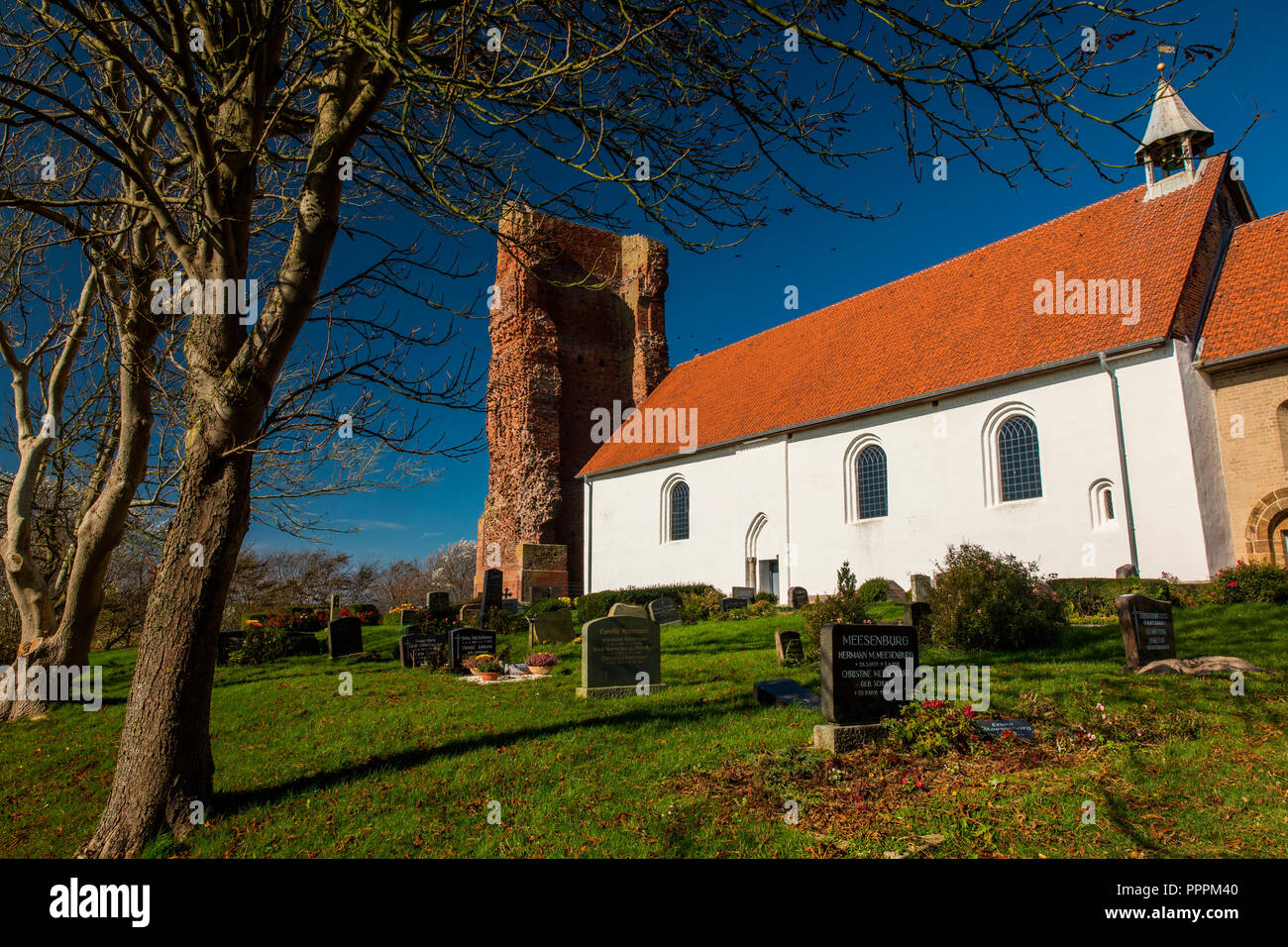 Iglesia, Pellworm, Nordfriesland, Schleswig-Holstein, Alemania Foto de stock