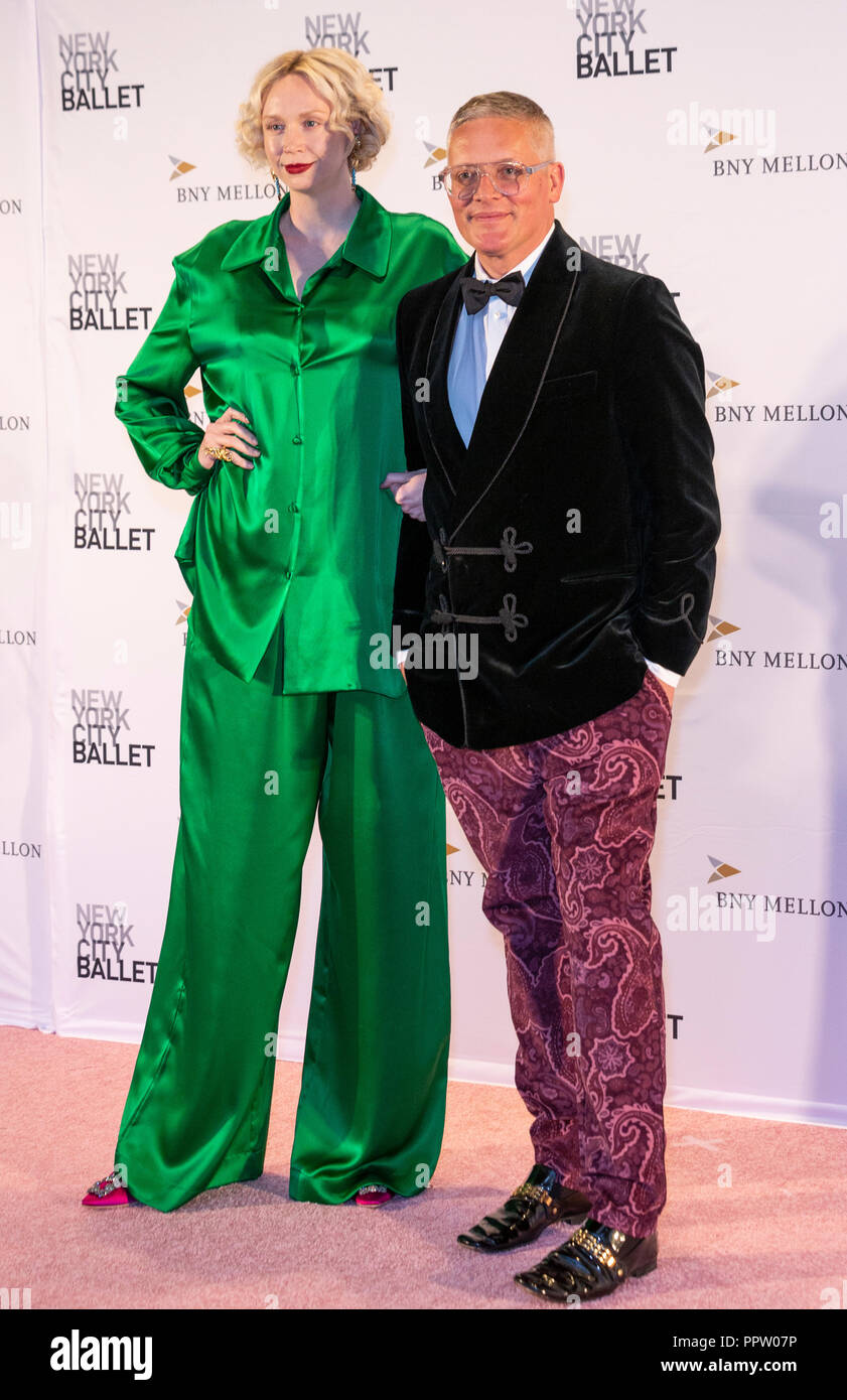 Gwendoline Christie Et Son Mari Gwendoline christie and giles deacon fotografías e imágenes de alta  resolución - Alamy