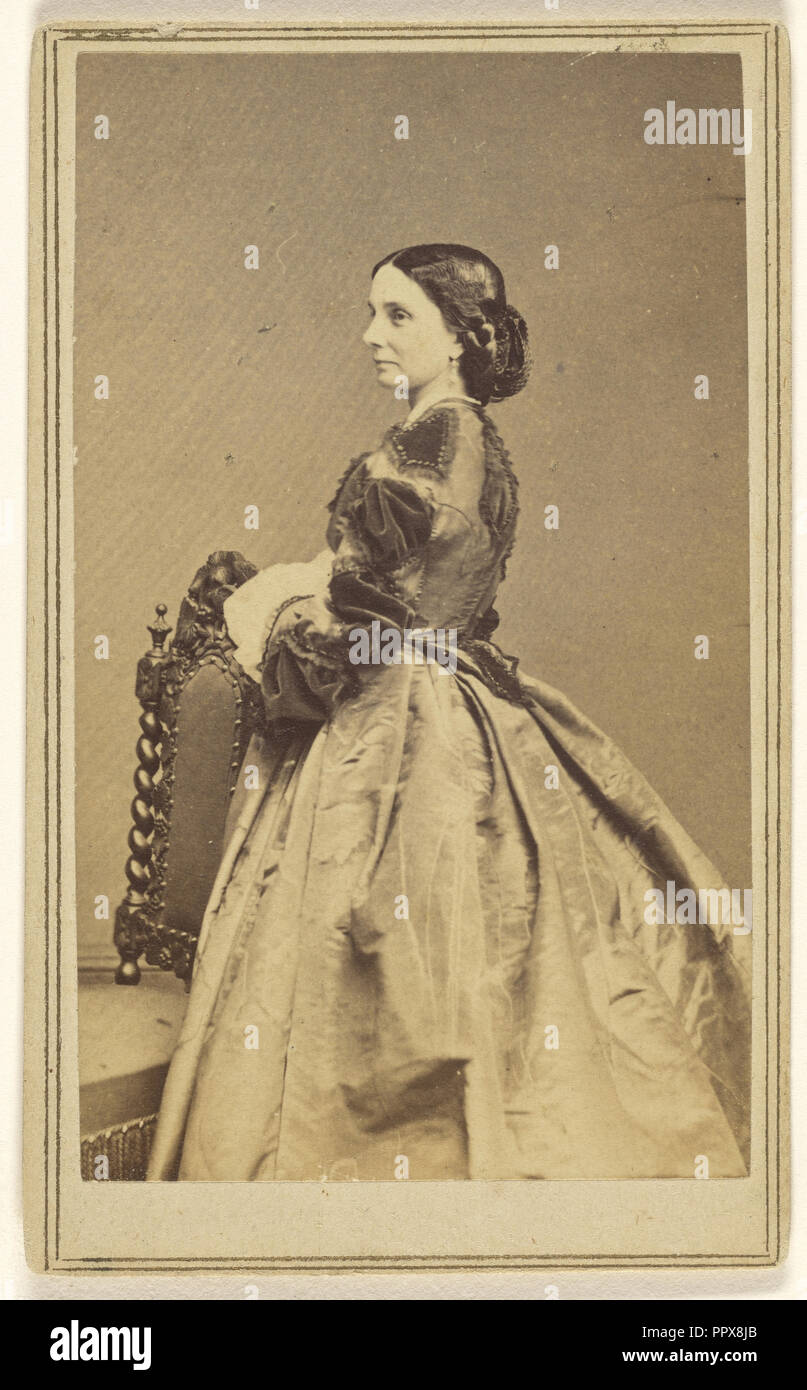 Retrato de cuerpo entero de una mujer de perfil; Charles DeForest Fredricks, Americana, 1823 - 1894, 20 de septiembre de 1864; Albúmina Foto de stock