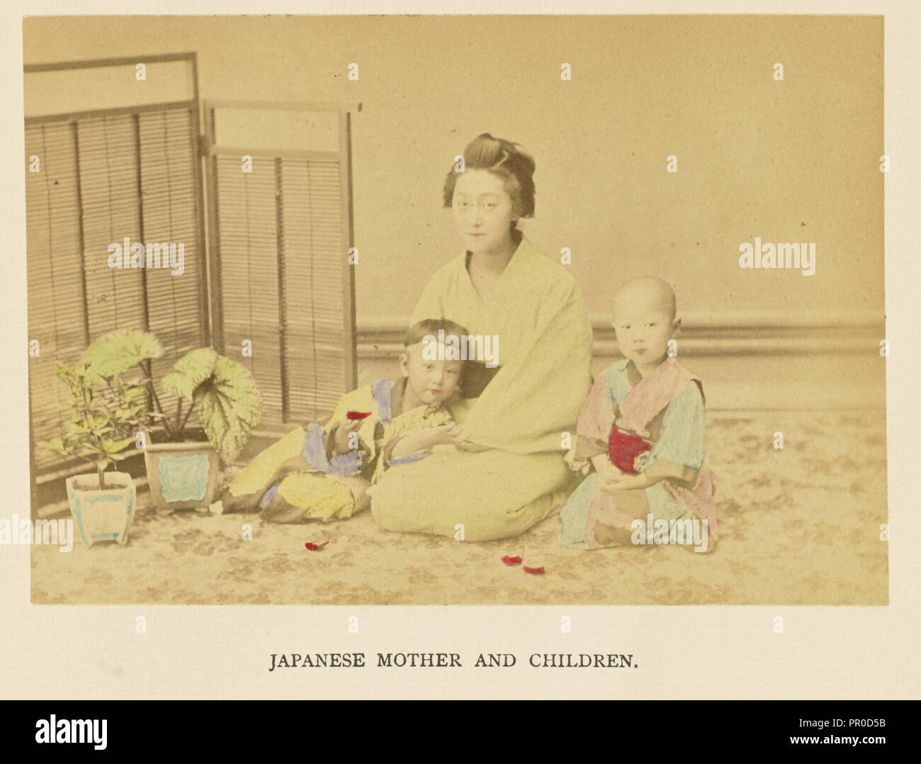 Volver a disparar Por encima de la cabeza y el hombro Salida madres japonesas e hijos baño