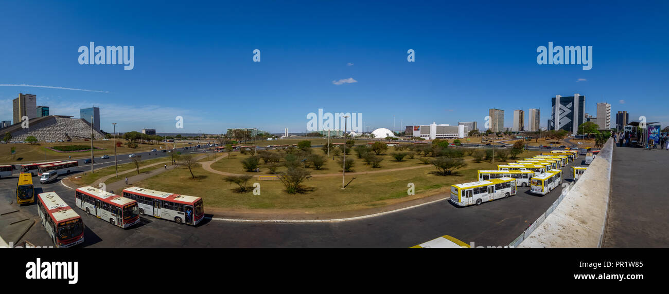 Vistas panorámicas de Brasilia y la Esplanada dos Ministerios (Explanada de los ministerios) - Brasilia, Distrito Federal, Brasil Foto de stock