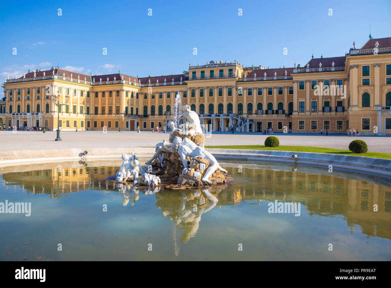 Palacio de Schonbrunn, residencia de verano imperial en Viena, Austria. Foto de stock