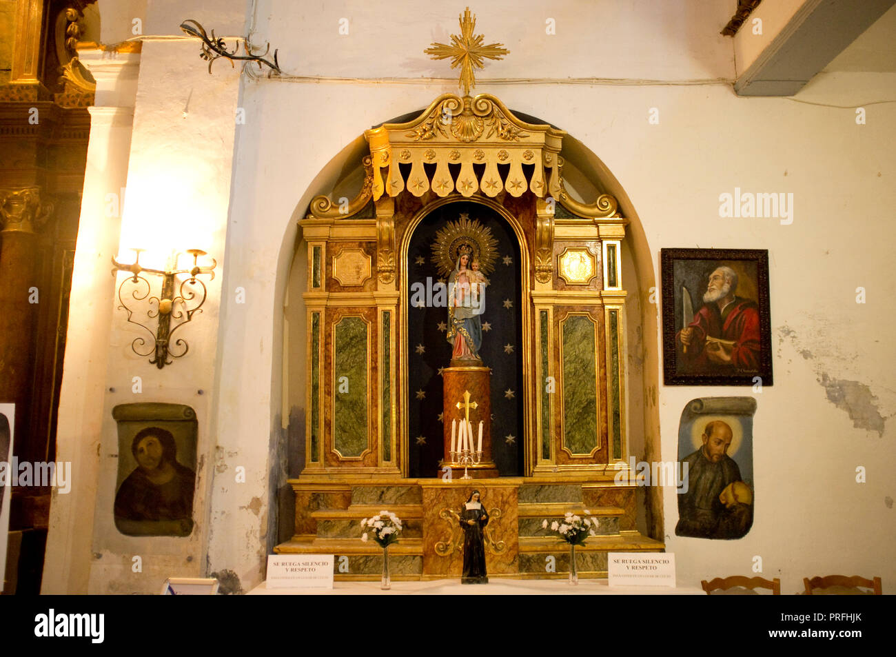 ECCE HOMO, santuario de la iglesia de la misericordia en BORJA, Aragón, España, originalmente pintados por Elias Garcia Martinez y restaurado por Cecilia Gimenez Zueco. Foto de stock