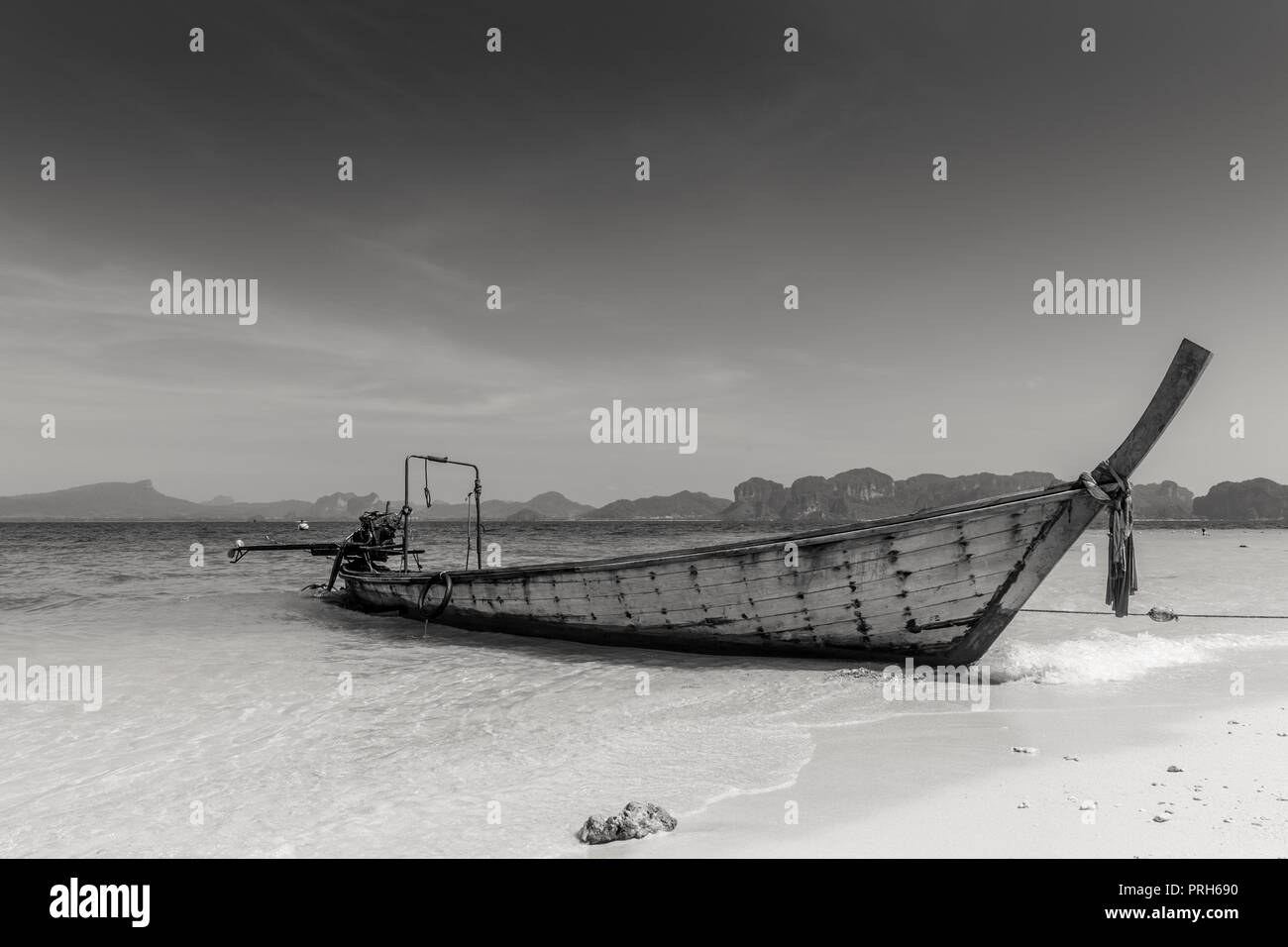 Barco blanco y negro fotografías e imágenes de alta resolución Alamy