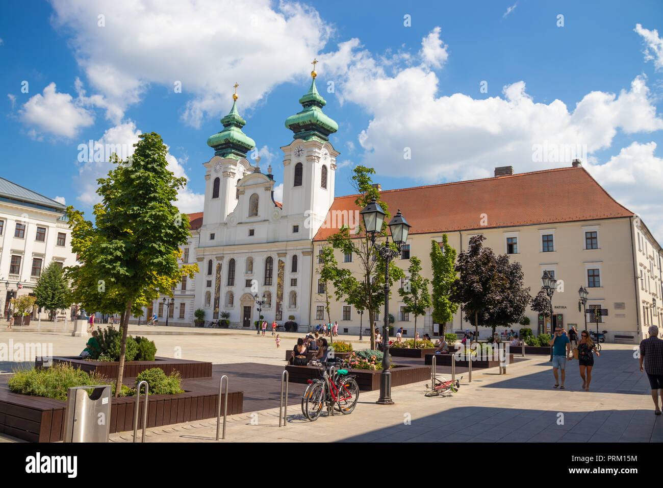 Szechenyi Square en la hermosa ciudad de Gyor Hungría. Foto de stock