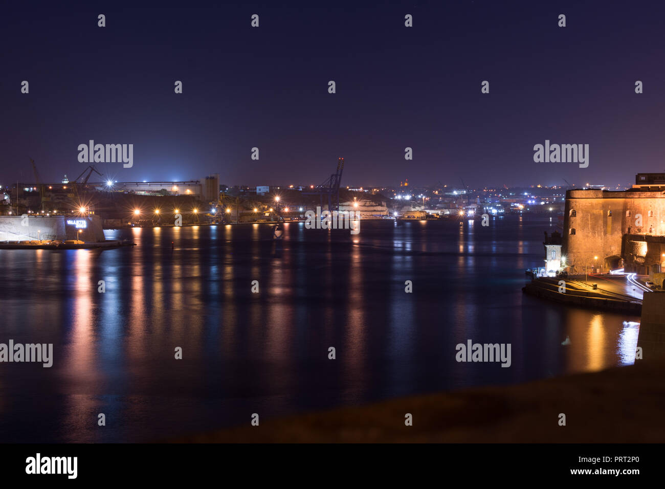 La Valetta, Malta, en la noche Foto de stock