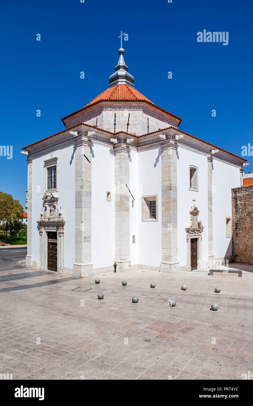 Santarem, Portugal. Igreja de Nossa Senhora da Piedade Iglesia. Iglesia manierista del siglo XVII. Foto de stock