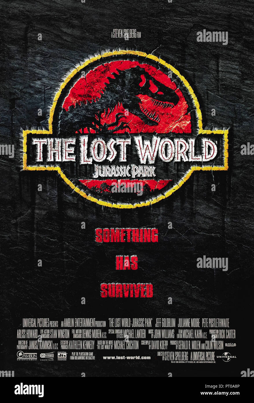 El Mundo Perdido: Jurassic Park (1997), dirigida por Steven Spielberg y protagonizada por Jeff Goldblum, Julianne Moore, Pete Postlethwaite y Richard Attenborough. Un equipo de investigación regresa a la isla donde los dinosaurios ahora corren libres... Foto de stock