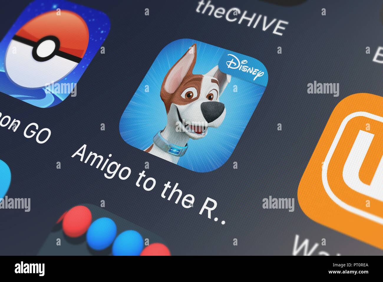 Londres, Reino Unido - 05 de octubre de 2018: Captura de pantalla del Amigo  del espectáculo interactivo Junior Rescue-Disney mobile app de Disney icono  en un iPho Fotografía de stock - Alamy