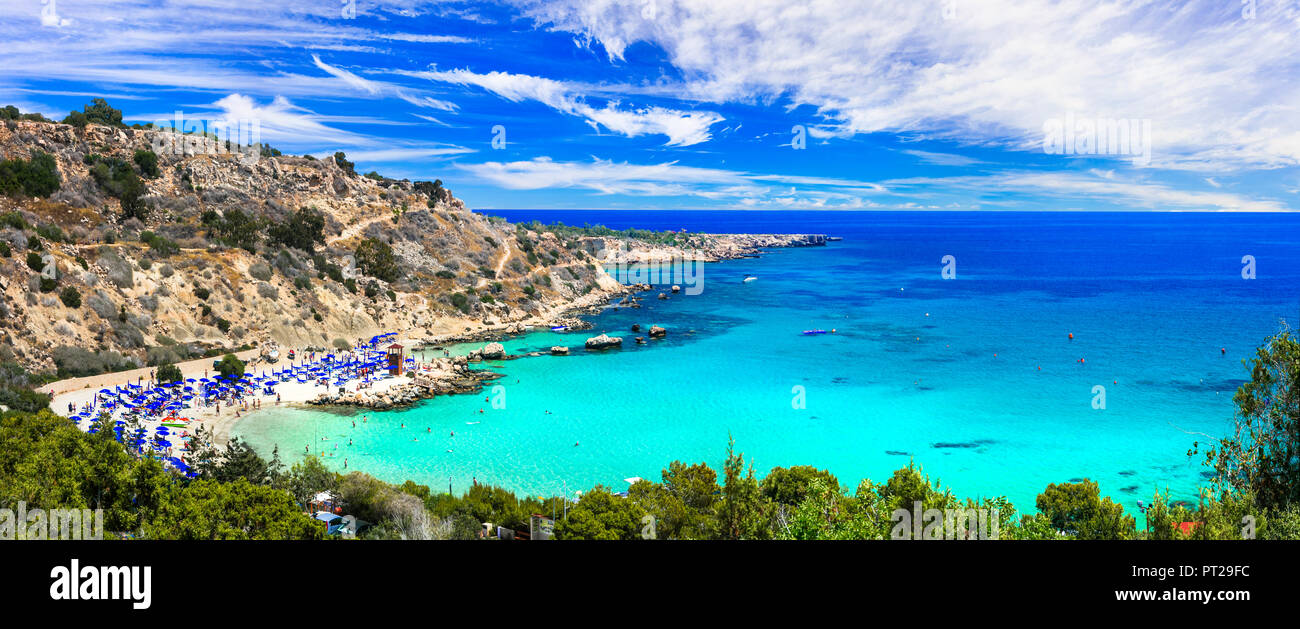 Hermosa playa de Agya Napa,Cape Greco,isla de Chipre. Foto de stock