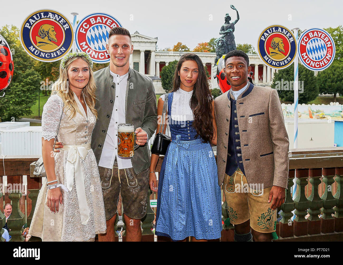 Munich, Alemania. 7 Oct 2018. FC Bayern visita el Oktoberfest, Munich, 7 de  octubre de 2018 Niklas suele, FCB 4 con mi novia Melissa Halter, Shalimar  Heppner, novia de David Alaba (FCB