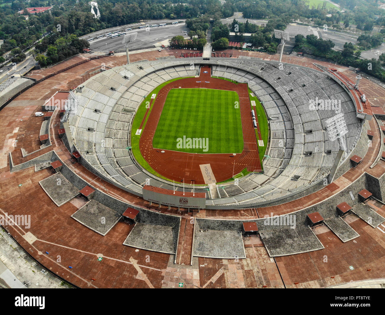 Vista aérea de la Universidad Olympic Stadium, hogar del equipo de fútbol  Los Pumas de la UNAM. Universidad Nacional Autónoma de México. CU. Ciudad  de México. Un alto ángulo de visualización (Foto: