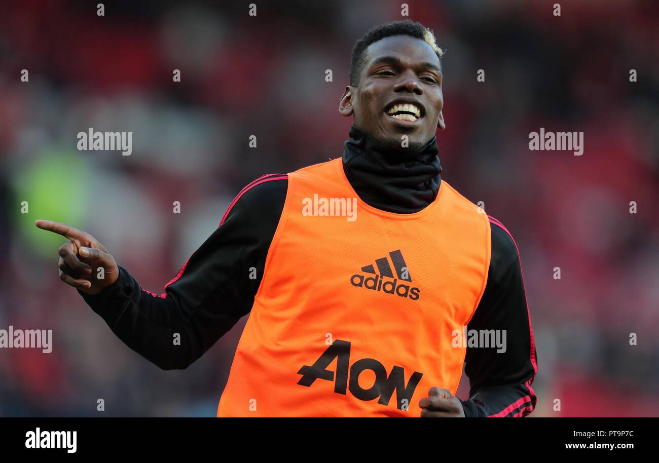 PAUL POGBA MANCHESTER UNITED FC MANCHESTER UNITED FC V Newcastle United FC de Old Trafford, Manchester, Inglaterra, 06 de octubre de 2018 GBD12355 estrictamente sólo para uso editorial. Si el jugador o jugadores, representado en esta imagen es/está jugando para un club inglés o el equipo nacional de Inglaterra. Entonces esta imagen sólo podrán ser utilizados para fines editoriales. Uso no comercial. Los siguientes usos son también restringida INCLUSO SI EN UN CONTEXTO EDITORIAL: utilizar en conjunción con, o parte de cualquier no autorizado audio, video, datos, listas de sujecin, club/Liga logotipos, apuestas, juegos o cualquier 'live' de servicios. También Resto Foto de stock