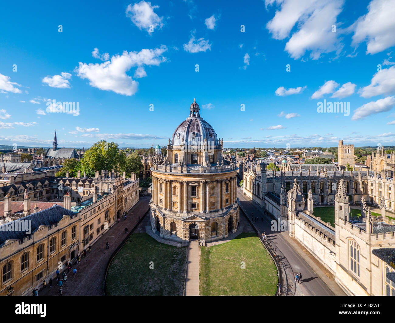 Vista de la Universidad de Oxford, Radcliffe Camera, Oxford, Oxford, Inglaterra, Reino Unido, GB. Foto de stock
