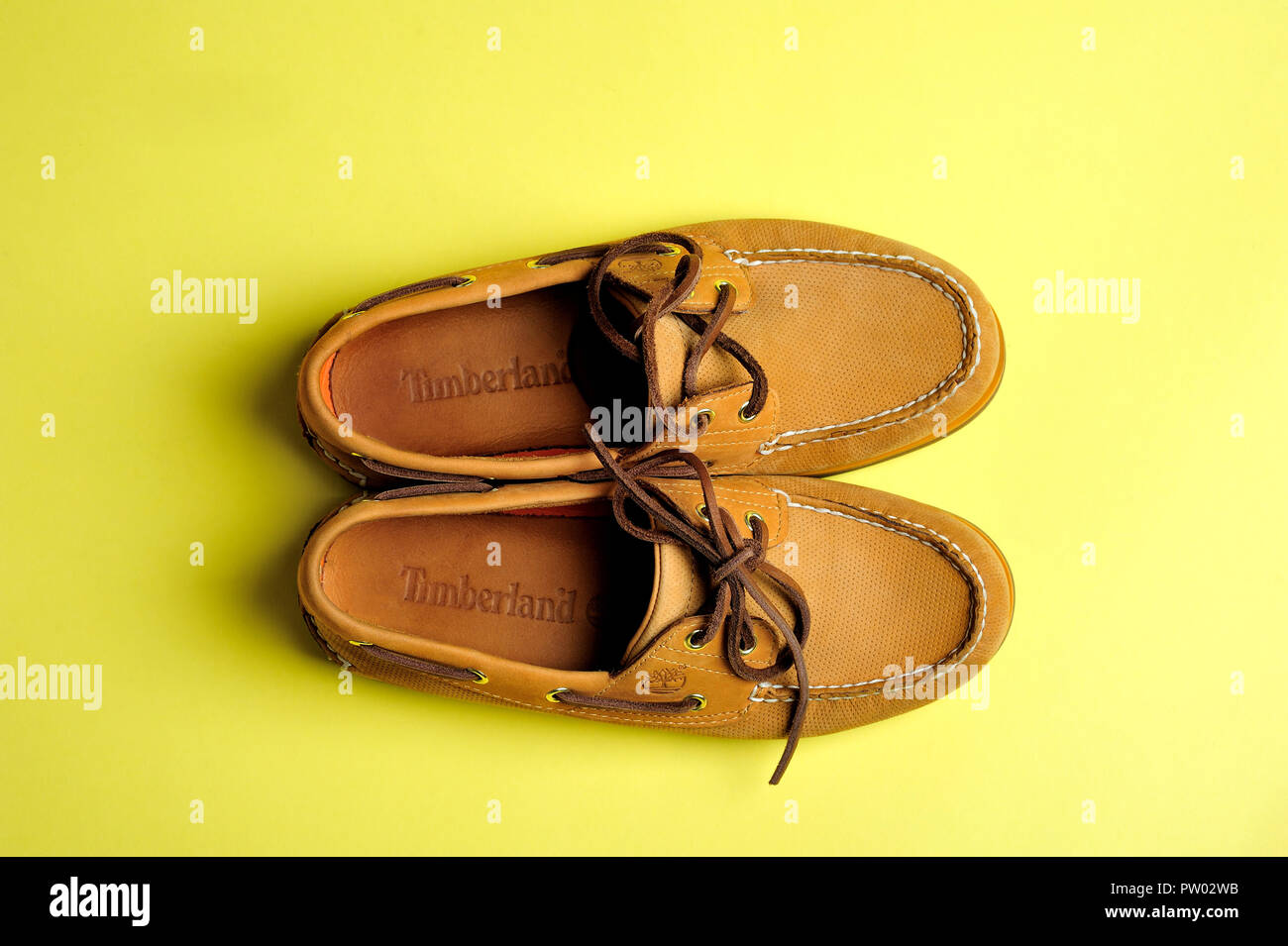 zapatos timberland, bota, marrón, sport, clásico, ropa, sucio, detalle, ejecutivo, moda, pie, foot-gear, calzado, Fotografía de stock -
