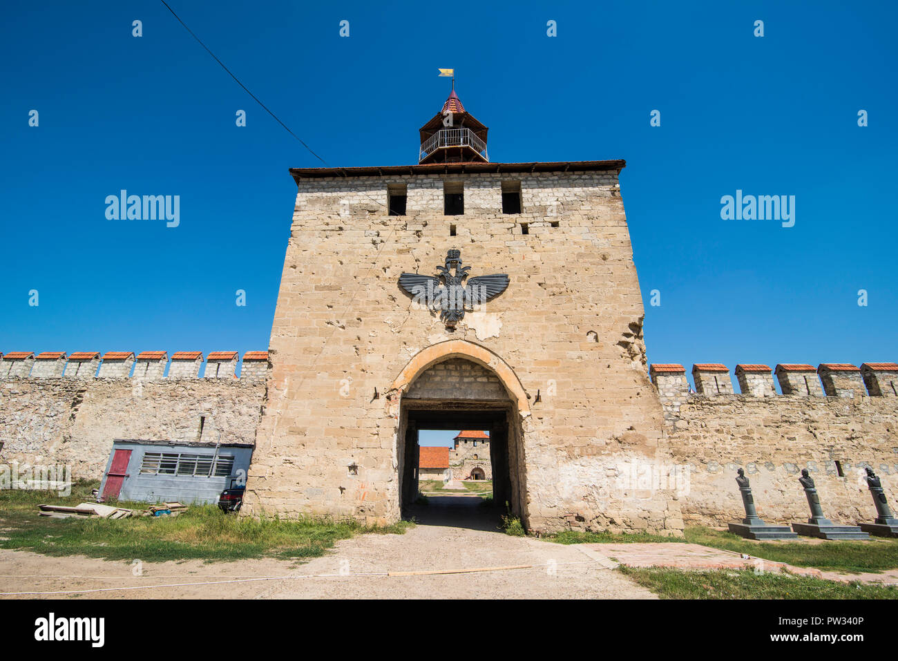 Puerta de entrada a la fortaleza, Bender Bender, República de Transnistria, Moldavia Foto de stock
