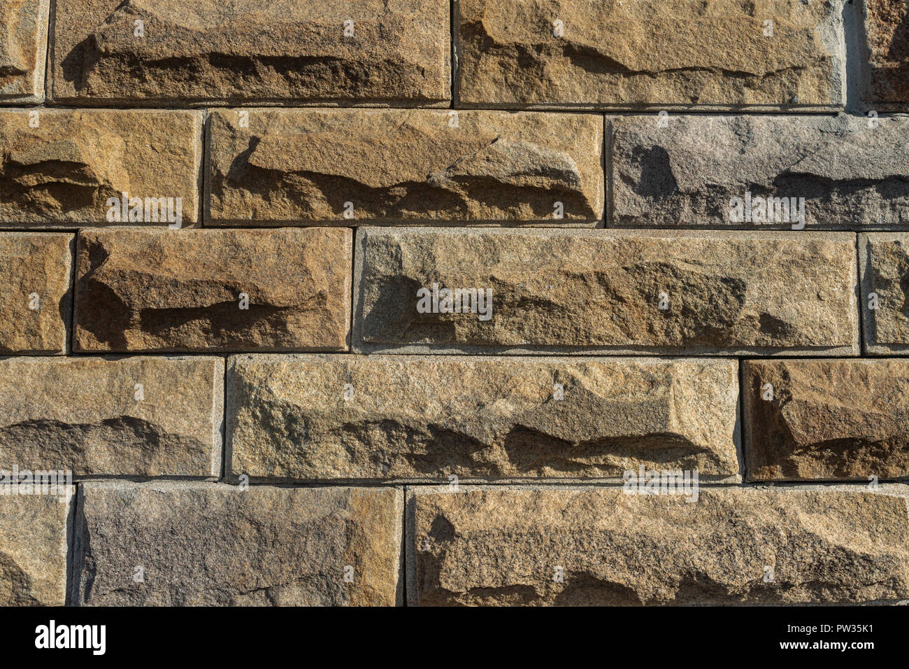 La pared de ladrillos decorativos. Los ladrillos de piedra Fotografía de  stock - Alamy