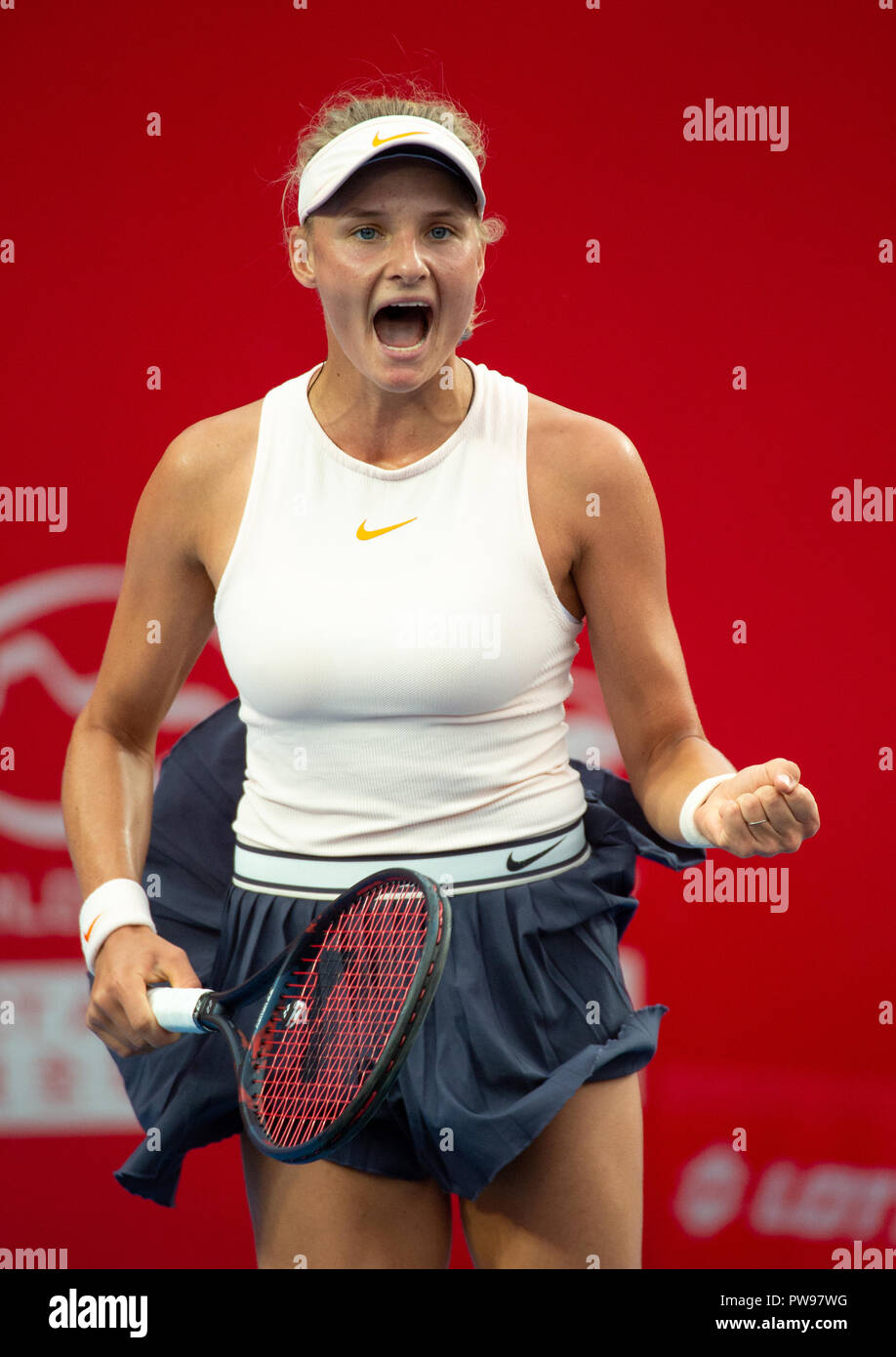 HONG KONG, HONG KONG, CHINA: Octubre 14,2018.Ukraniana adolescente Dayana Yastremska (foto) gana su partido contra China No1 Wang Qiang en la final de la 2018 Prudential Hong Kong WTA Abierto de Tenis torneo de tenis internacional el parque Victoria de Hong Kong.Jayne Russell/ Alamy Live News Foto de stock