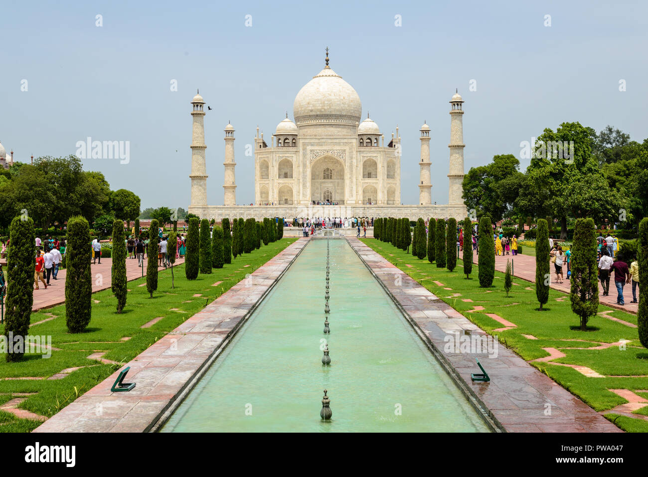 Taj Mahal en Agra, India - uno de los sitios heriatge mundial UNESCO Foto de stock