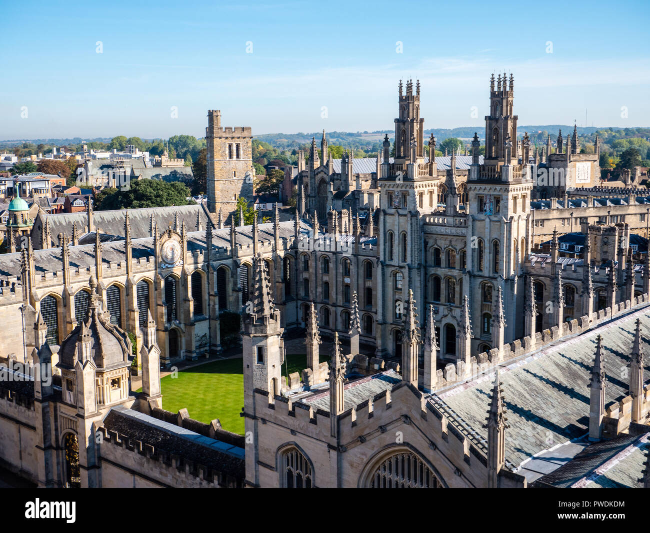 Ver histórico de All Souls College, Universidad de Oxford, Oxford, Inglaterra, Reino Unido, GB. Foto de stock