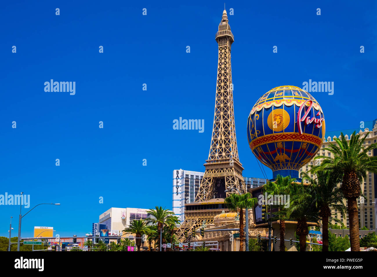 El Paris Las Vegas Hotel and Resort en Las Vegas Boulevard, el Strip, Nevada Foto de stock