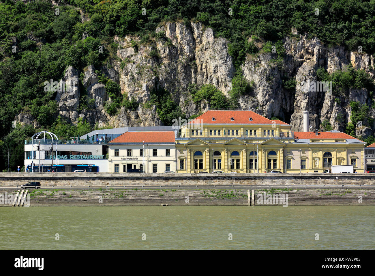 Hungría, Hungría Central, Budapest, el Danubio, la Ciudad Capital, baños  Rudas en la ribera del Danubio en Buda en la parte delantera de la Colina  Gellert, baños termales y piscinas, turismo, Patrimonio