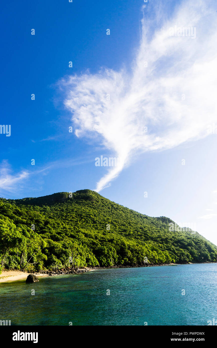 Mar y colinas, Chatham Bay, unión, St-Vincent, San Vicente y las Granadinas, Antillas Menores, West Indies Windward Islands, Caribe, América Central Foto de stock