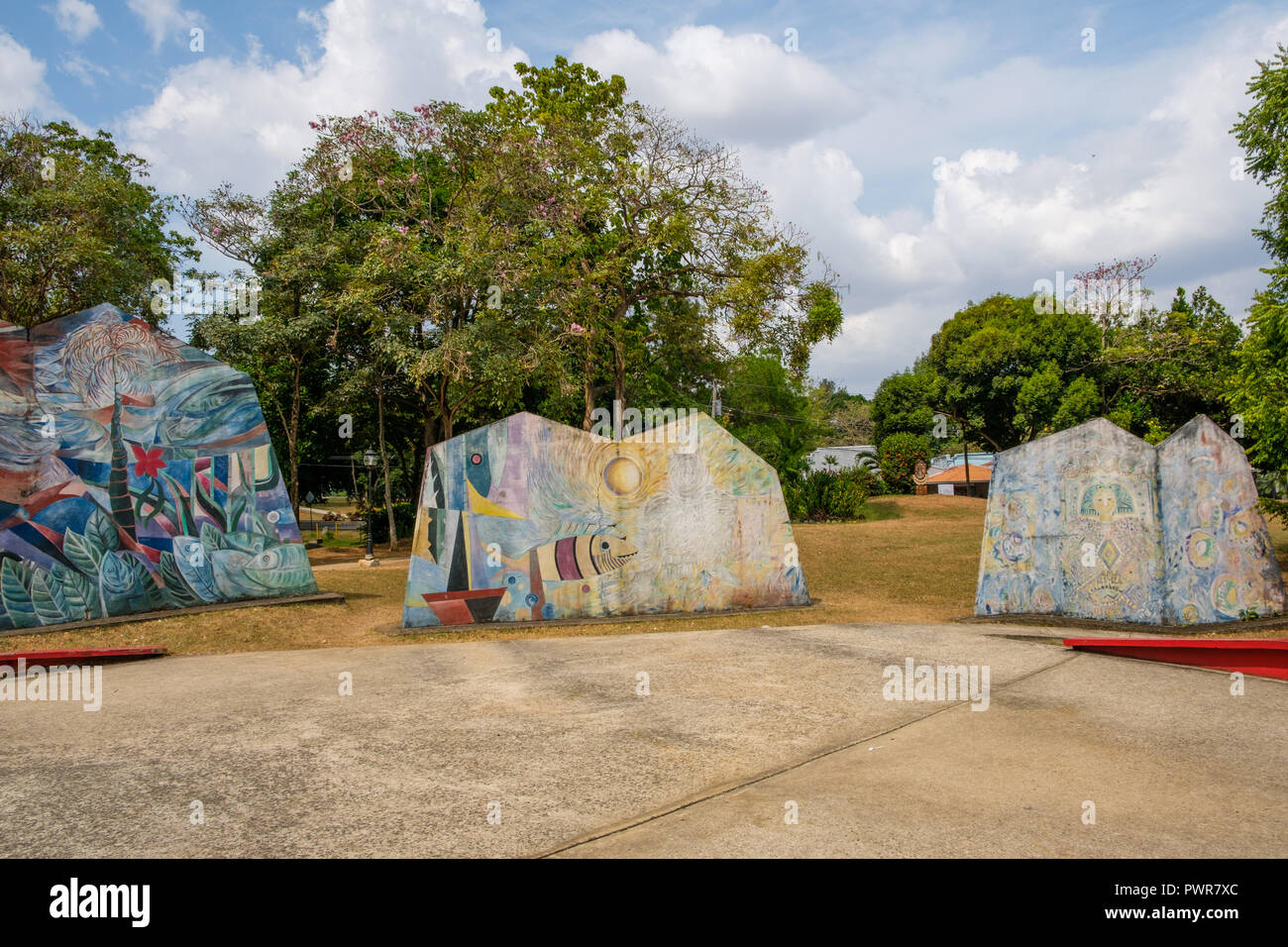 Ciudad de Panamá, Panamá - marzo 2018: Parque Omar, (Parque Omar) en el corazón de la Ciudad de Panamá, República de Panamá. Foto de stock