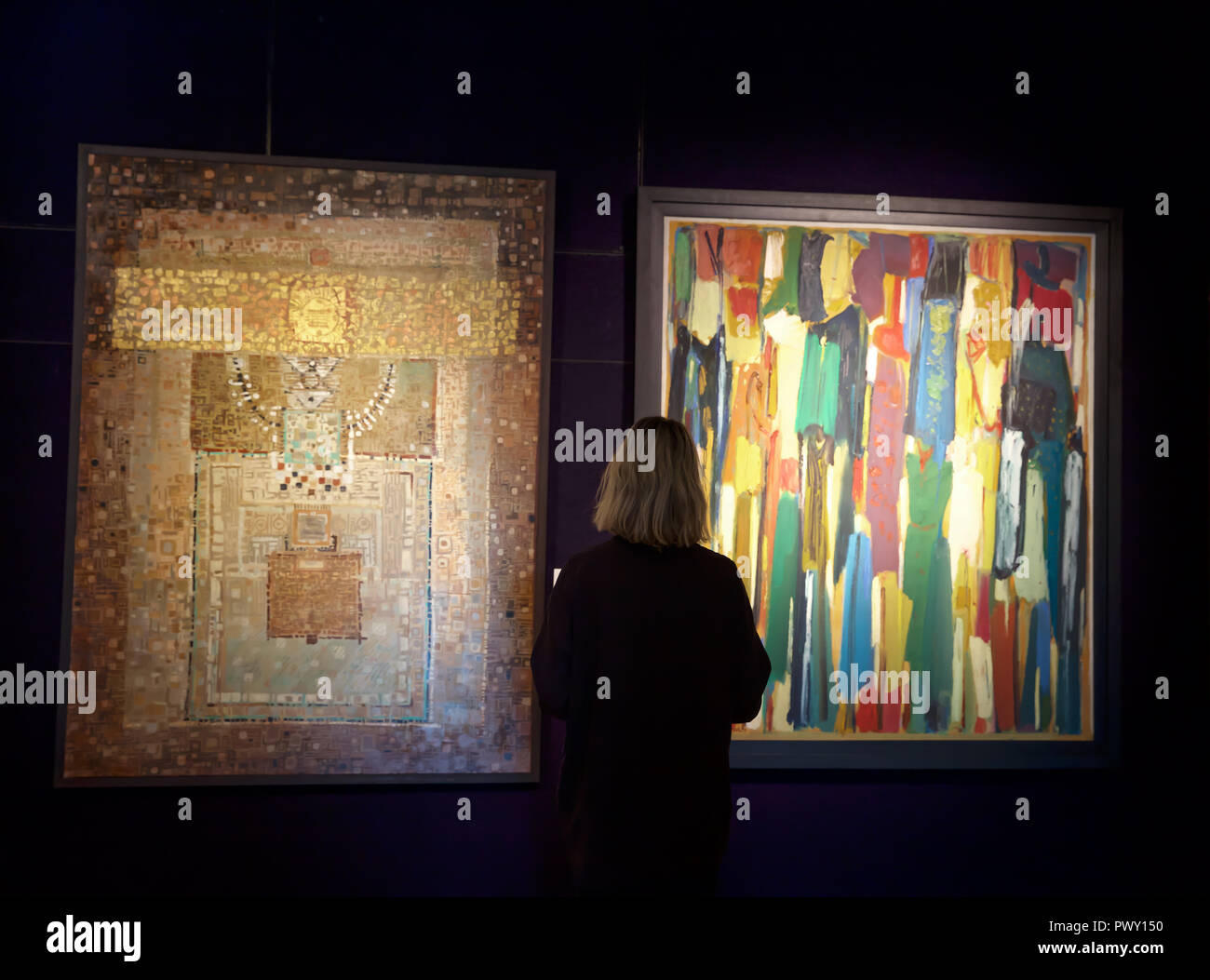 Londres, Reino Unido, 18 de octubre de 2018,un Photocall en Bonhams, New Bond Street, tuvo lugar en el día de hoy para obtener una vista previa de la Semana de Arte Asiático de 3 ventas que están teniendo lugar en la 23ª/24a Octubre de 2018. Estas ventas son: Islámica, India y Oriente Medio moderno y contemporáneo, Arte Moderno y Contemporáneo Arte y asiáticos del sur de Pakistán. Crédito: Keith Larby/Alamy Live News Foto de stock