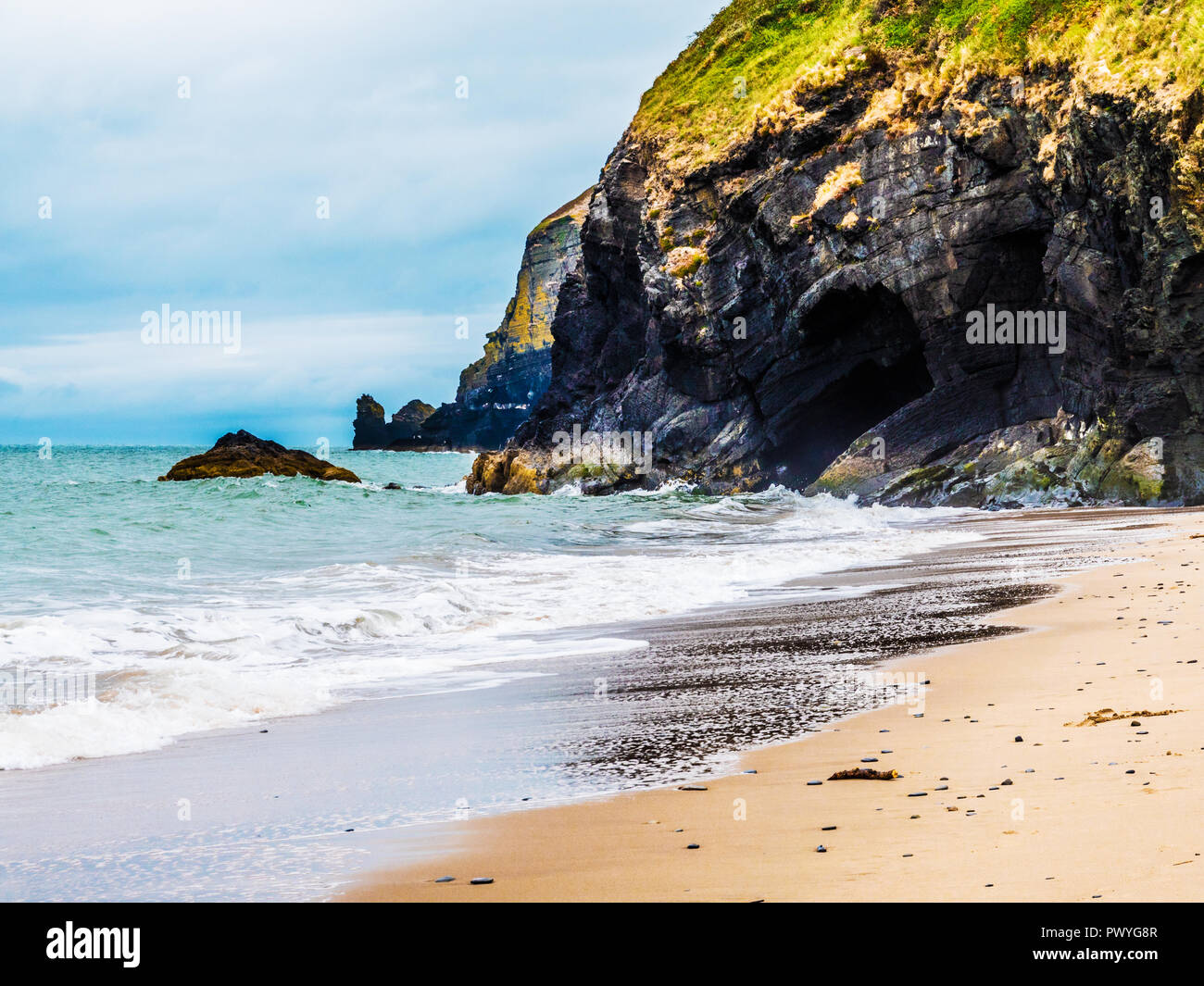 Vista de Traeth beach, en la costa de Gales en Ceredigion. Foto de stock