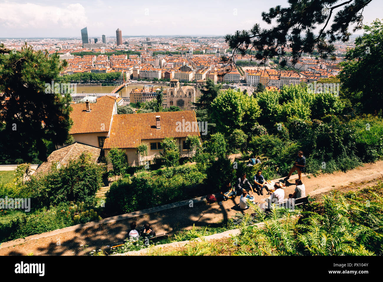 De pájaro vista panorámica por encima de Lyon (Francia), 2018 Foto de stock