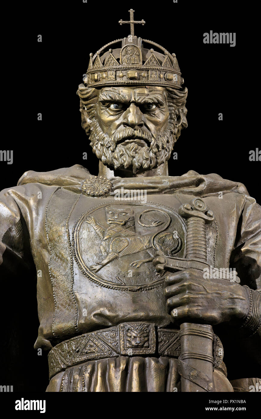 Estatua del Emperador Samuel de Bulgaria (reinado 997-1014) en Sofía, Bulgaria Foto de stock