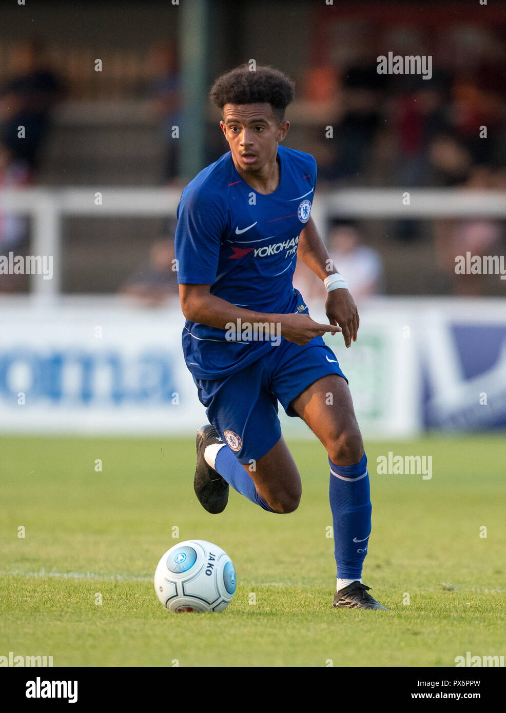 Jacob Maddox de Chelsea durante la pretemporada 2018/19 partido amistoso entre Woking y Chelsea XI en el estadio Kingfield, Woking, Inglaterra el 18 de julio Foto de stock