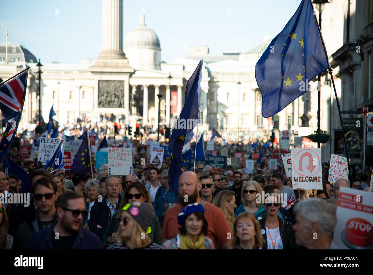 Londres, Reino Unido. 20 Oct, 2018. Voto popular - Marzo para el futuro contra Brexit Crédito: A.Bennett/Alamy Live News. Foto de stock