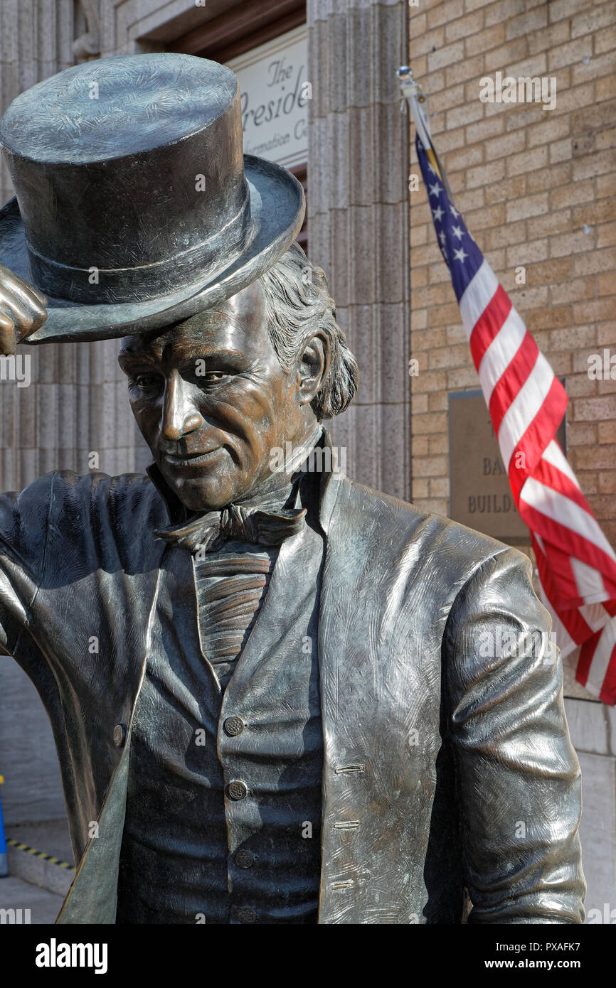 RAPID CITY, DAKOTA DEL SUR, 11 de septiembre de 2018 : La Ciudad de los presidentes es una serie de estatuas de bronce de tamaño natural de los presidentes pasados a lo largo de Rapid City stre Foto de stock